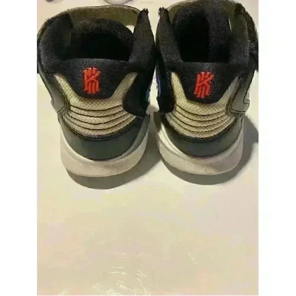 NIKE KYLIE infinity se basketball sneakers‎ boys Sz 10